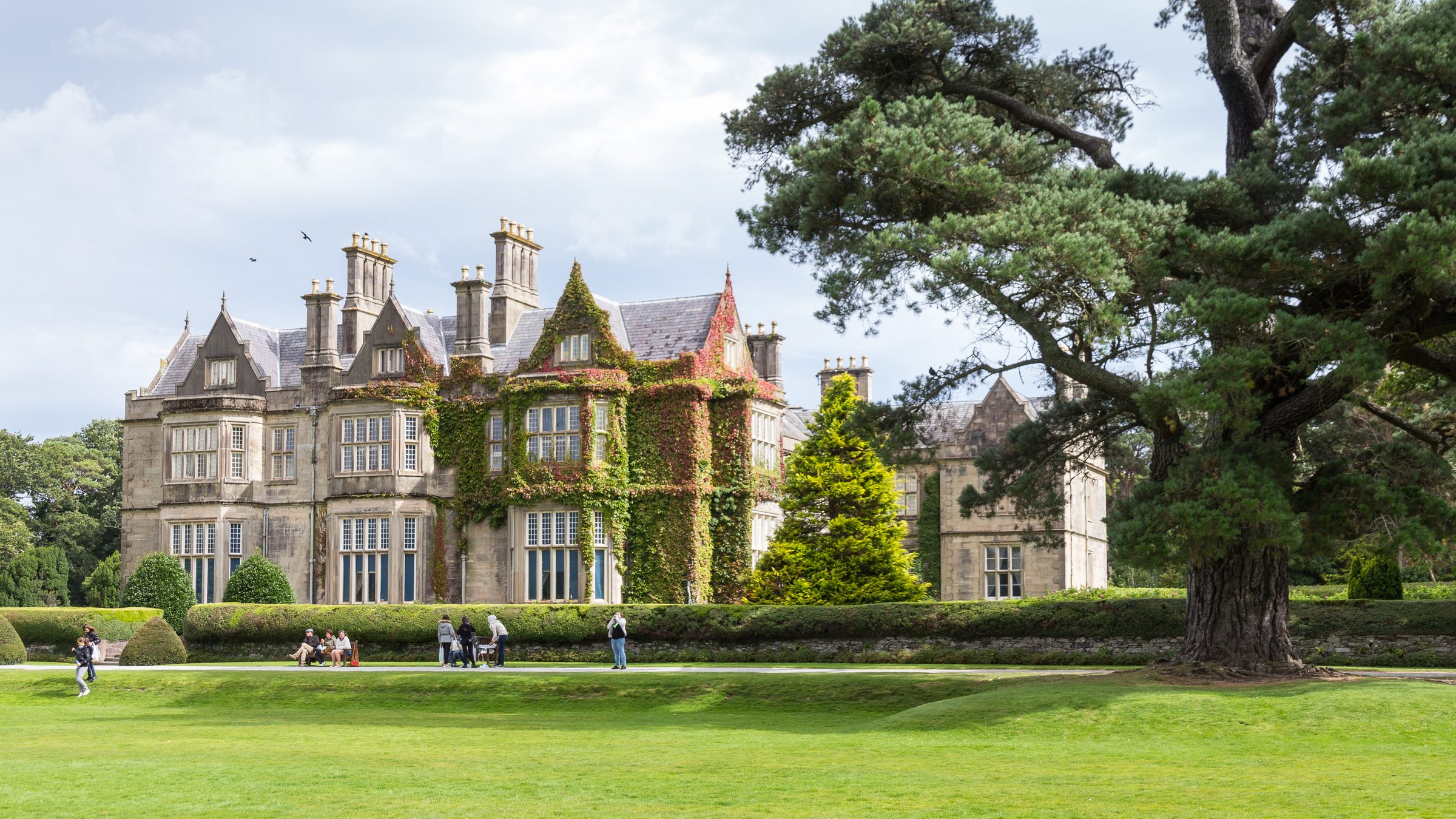Muckross House and its gardens, Killarney