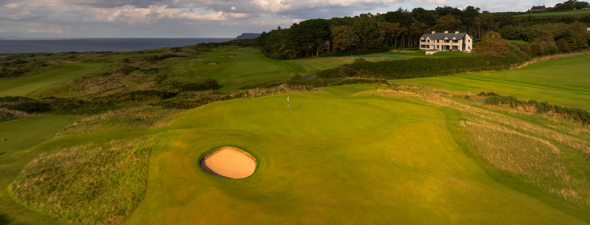 Green and bunkers at Royal Portrush Golf Club