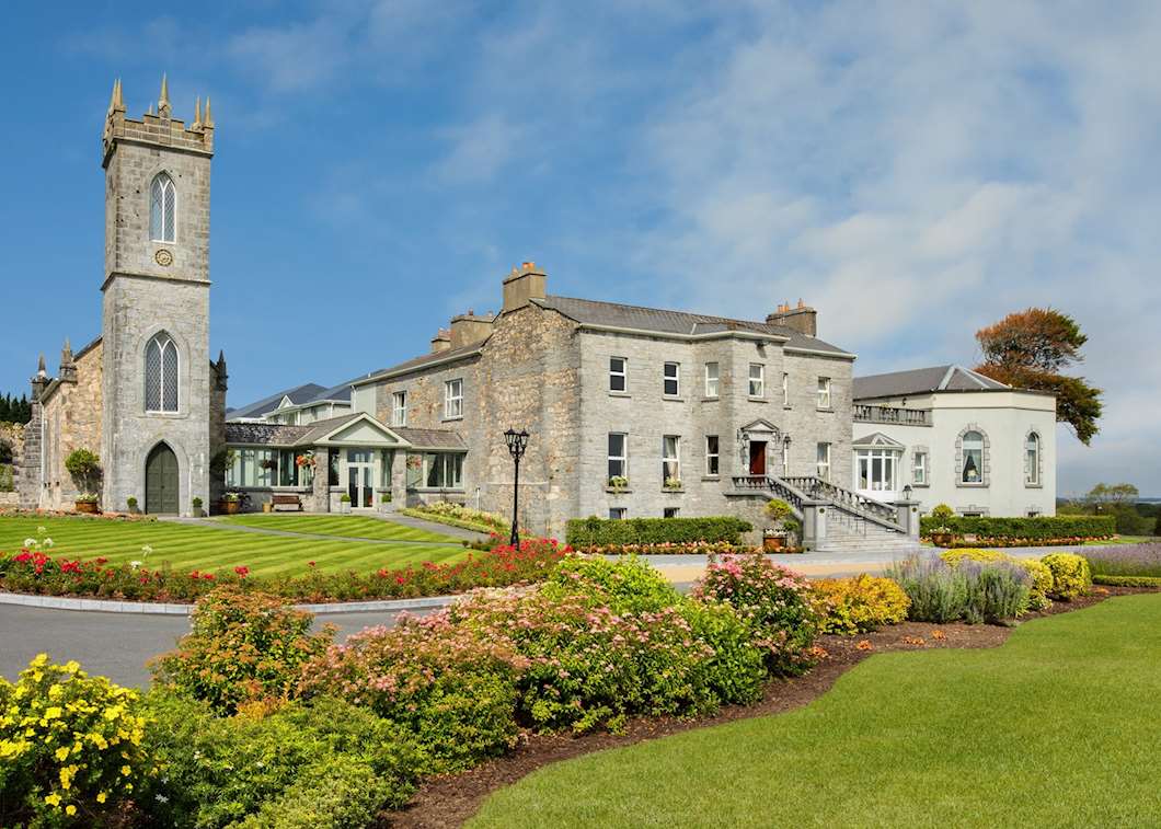 Glenlo Abbey in Bushypark, Galway
