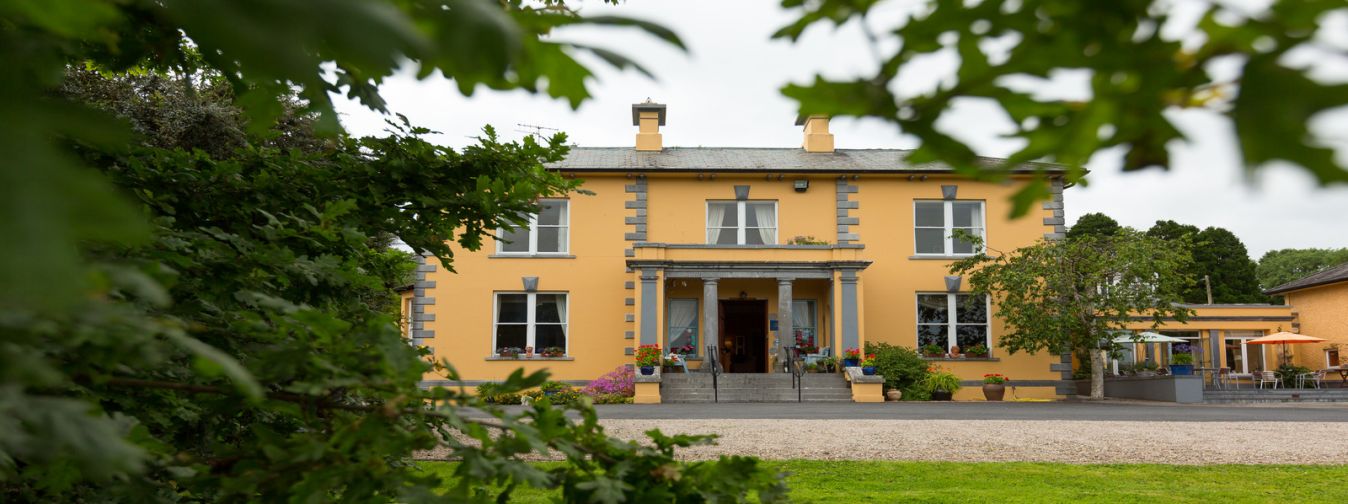 Front exterior of The Mustard Seed at Echo Lodge in Ballingarry, County Limerick