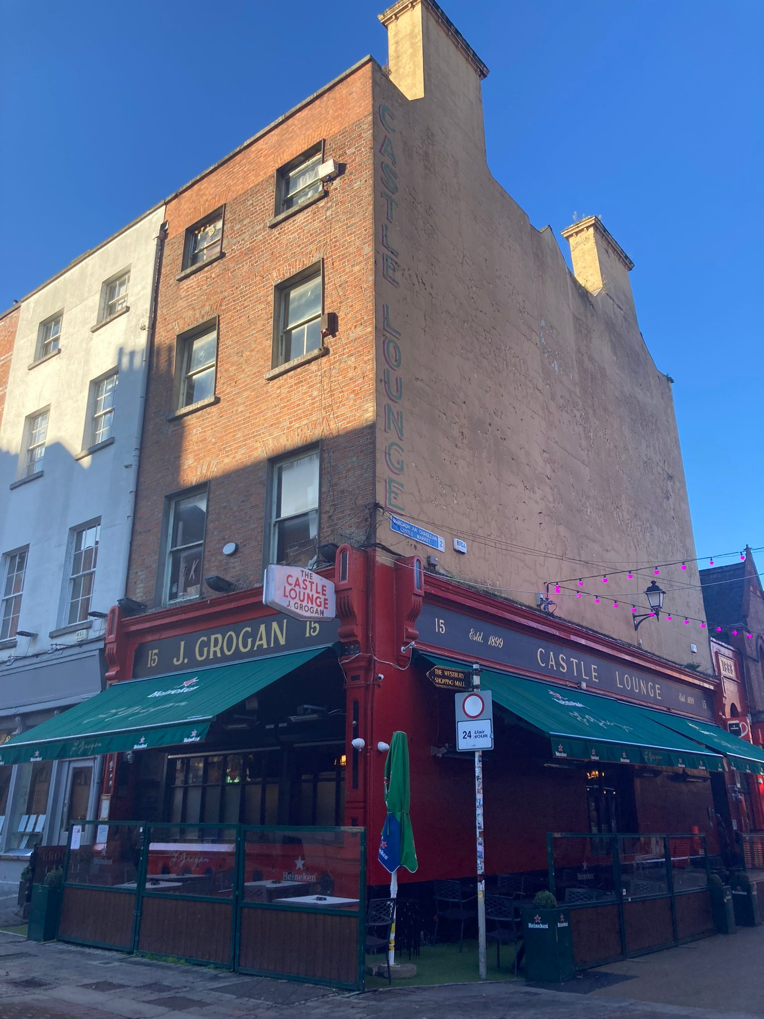 Grogan's — South William Street · Best Casual Hangout