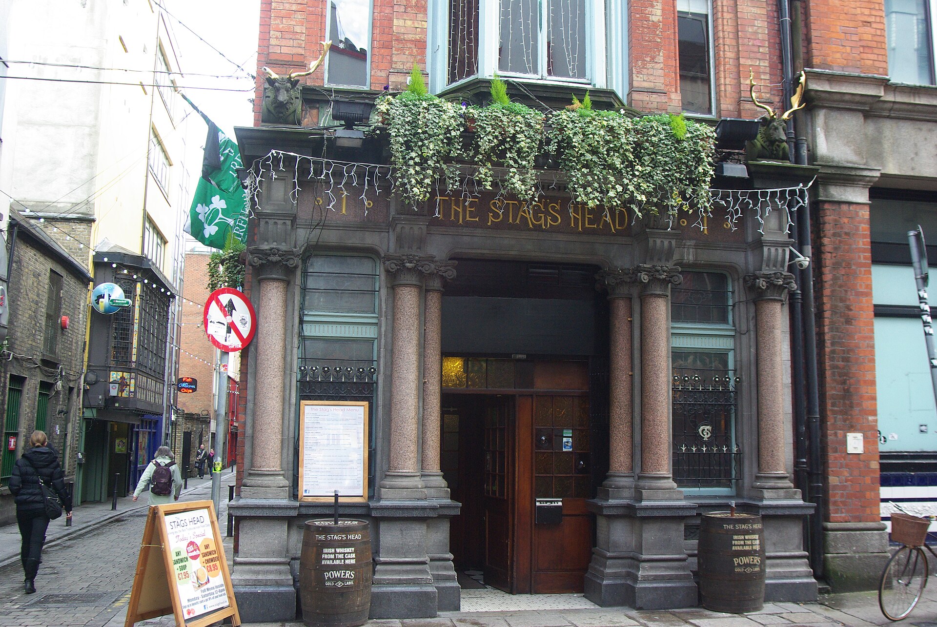 The Stag's Head — Dame Court · Best Victorian Interior